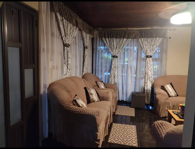 4 BEDROOM HOUSE FOR SALE IN SAVANNA PARK